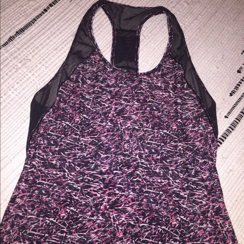 Lululemon tank